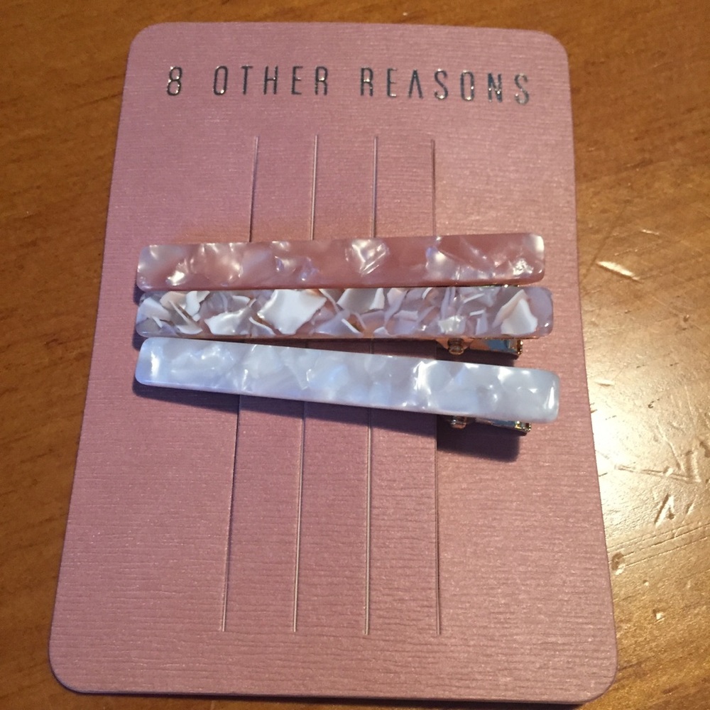 8 Other Reasons Hair Clips - Picture 7 of 10